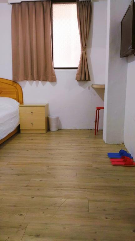 Chia Rong Hostel Tajpej Kültér fotó